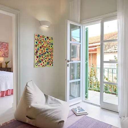 Old Village Luxury Areti Valanio