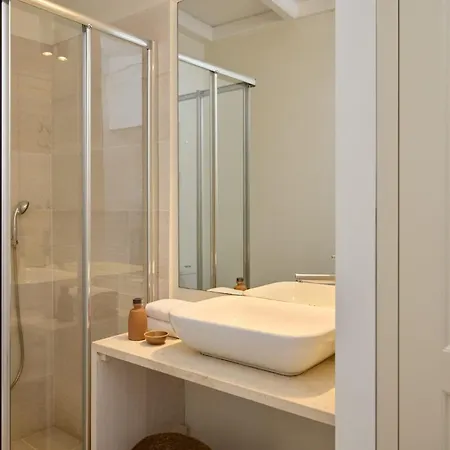 Old Village Luxury Areti Holiday home *