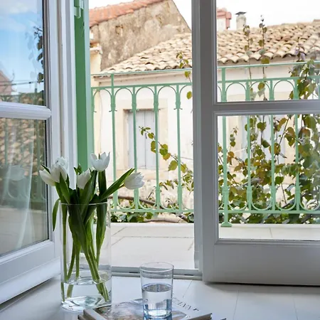 Old Village Luxury Areti *
